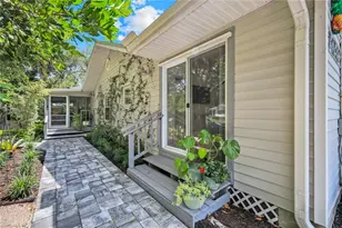 27292 East Dr, Bonita Springs, FL 34135 - Photo 24