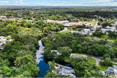 27292 East Dr, Bonita Springs, FL 34135 - Photo 30