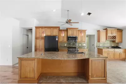 19028 Pine Run Ln, Fort Myers, FL 33967 - Photo 6