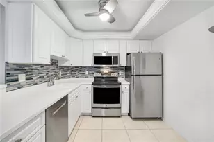 260 Seaview Ct, Marco Island, FL 34145 - Photo 6