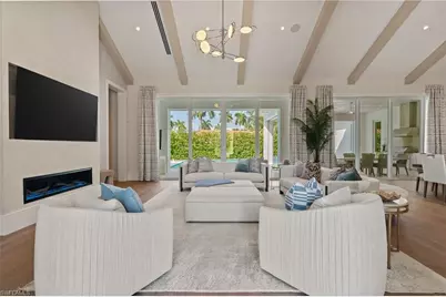710 Willowhead Dr, Naples, FL 34103 - Photo 4