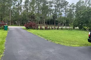 4143 2nd Ave NE, Naples, FL 34120 - Photo 2