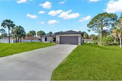 205 W 7th St, Lehigh Acres, FL 33972 - Photo 6