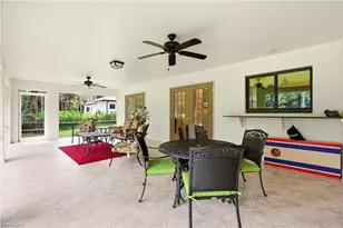 5231 Hickory Wood Dr, Naples, FL 34119 - Photo 36