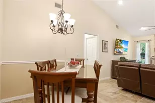 5231 Hickory Wood Dr, Naples, FL 34119 - Photo 12