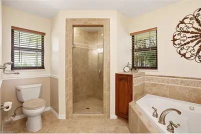 5231 Hickory Wood Dr, Naples, FL 34119 - Photo 22