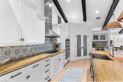436 Corbel Dr, Naples, FL 34110 - Photo 10