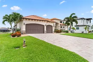 2639 SW 29th Ave, Cape Coral, FL 33914 - Photo 4