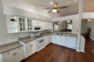 5708 Greenwood Cir, Naples, FL 34112 - Photo 4