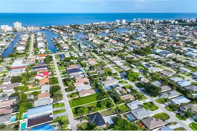 557 100th Ave N, Naples, FL 34108 - Photo 8