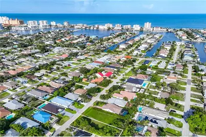 557 100th Ave N, Naples, FL 34108 - Photo 6