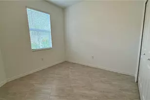 2066 Tamarron Ln, Naples, FL 34120 - Photo 14