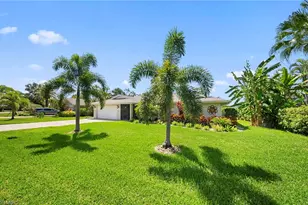 28581 Winthrop Cir, Bonita Springs, FL 34134 - Photo 2