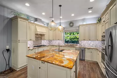 1805 Heritage Trl, Naples, FL 34112 - Photo 8