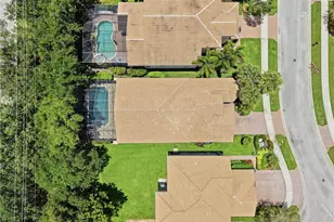 2009 Isla De Palma Cir, Naples, FL 34119 - Photo 42