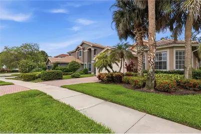 2009 Isla De Palma Cir, Naples, FL 34119 - Photo 4