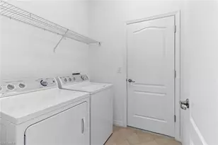 7959 Princeton Dr, Naples, FL 34104 - Photo 20