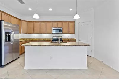 7959 Princeton Dr, Naples, FL 34104 - Photo 6