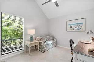 1281 Solana Rd, Naples, FL 34103 - Photo 14