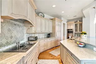 6991 Green Tree Dr, Naples, FL 34108 - Photo 24