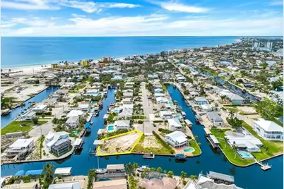 18 Avenida Carita, Fort Myers Beach, FL 33931 - Photo 12