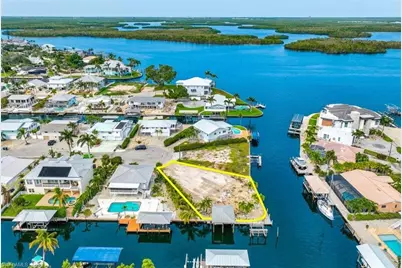 18 Avenida Carita, Fort Myers Beach, FL 33931 - Photo 1