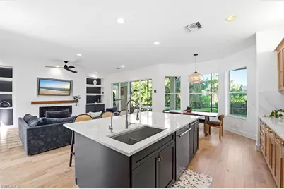 2292 Guadelupe Dr, Naples, FL 34119 - Photo 14