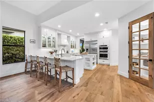 2954 Cinnamon Bay Cir, Naples, FL 34119 - Photo 2
