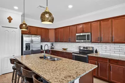9452 Foxglove Ln, Naples, FL 34120 - Photo 8