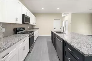 1043 Albert Ave, Lehigh Acres, FL 33971 - Photo 10