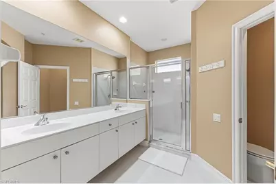 800 Carrick Bend Cir, Naples, FL 34110 - Photo 18