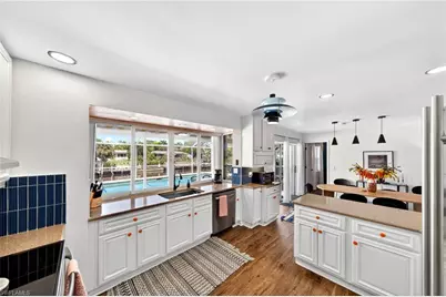 1433 SE 28th Ter, Cape Coral, FL 33904 - Photo 4