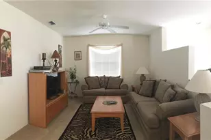 500 Robin Hood Cir, Naples, FL 34104 - Photo 10