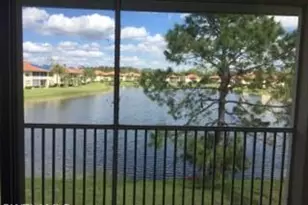 500 Robin Hood Cir, Naples, FL 34104 - Photo 2