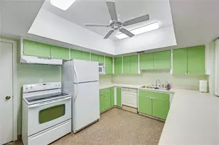 148 7 Seas Way, Naples, FL 34104 - Photo 40