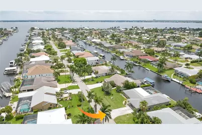 1820 SE 36th Ter, Cape Coral, FL 33904 - Photo 34