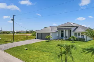 1212 NW 32nd Pl, Cape Coral, FL 33993 - Photo 32