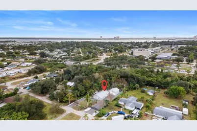 191 Abbey Ln, North Fort Myers, FL 33917 - Photo 42
