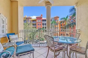 410 Bayfront Pl, Naples, FL 34102 - Photo 10