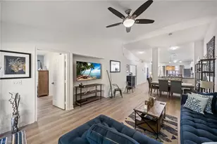 640 Luisa Ln, Naples, FL 34104 - Photo 10