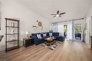 640 Luisa Ln, Naples, FL 34104 - Photo 8