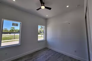 10651 Hampton St, Bonita Springs, FL 34135 - Photo 4