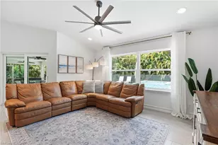 721 Logan Blvd S, Naples, FL 34119 - Photo 12