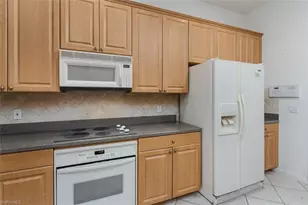 15821 Delaplata Ln, Naples, FL 34110 - Photo 14