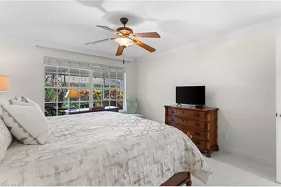 3210 Barbados Ln, Naples, FL 34119 - Photo 20