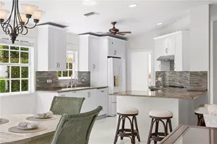 3210 Barbados Ln, Naples, FL 34119 - Photo 2