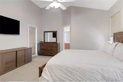 6773 Southern Oak Ct, Naples, FL 34109 - Photo 18