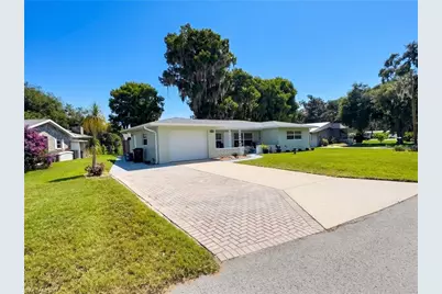 1745 S Paradise Pt, Inverness, FL 34450 - Photo 2