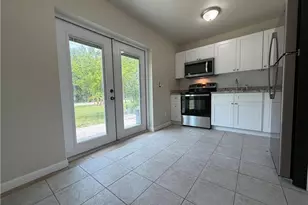 2601 47th Terrace SW, Naples, FL 34116 - Photo 4
