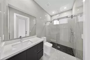 2929 SW 6th Pl, Cape Coral, FL 33914 - Photo 26